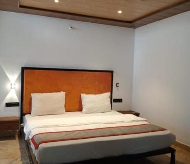 Jhalod Apartment | Shangri-La Eros New Delhi
