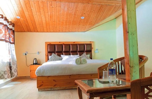 Shimla Bed & Breakfast | Shimla Hill View