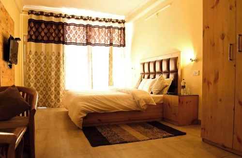 Shimla Bed & Breakfast | Shimla Hill View