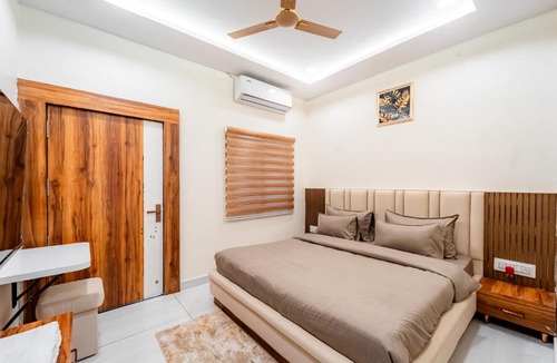 Ujjain Apartment | Shiv Kutir 1RK & 2RK Premium Stays