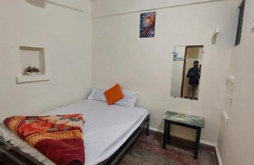 Shirdi House | Shivshakti Guest House
