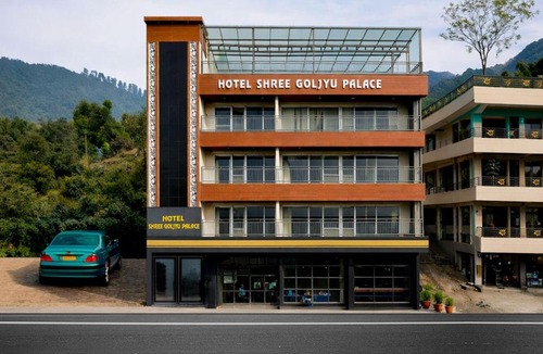 Almora Hotel | Shree Goljyu Palace