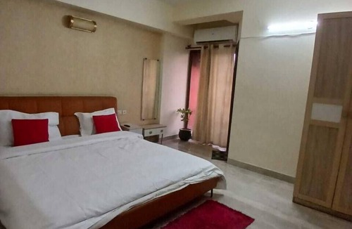 Vrindavan Hotel | Shree Krishna Valley