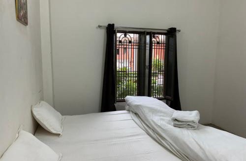 Varanasi House | Shree Radha Madhav Accommodation