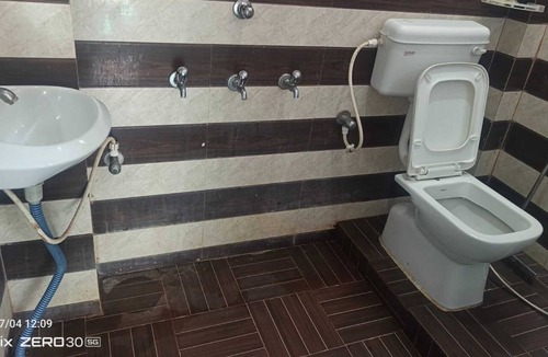 Mainpuri Hotel | Shree Ram Lodge