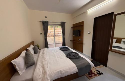 Medha Villa | Shreya Bungalow Mahabaleshwar