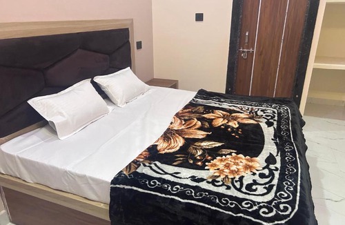 Mathura House | Shri Ladli ji homestay