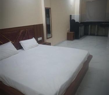 Vrindavan House | Shri maa veshno dham Home stay