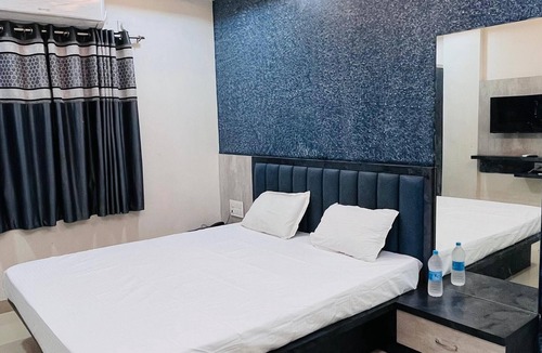 Daulatabad Hotel | Shri Nath Hotel And Lodging