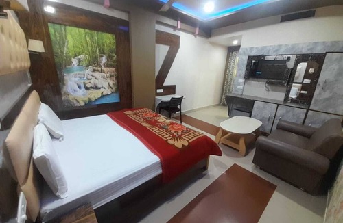 Mau Ranipur Hotel | Shri Sai Palace