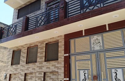 Govardhan Hotel | Shri Vallabh Kunj Sewa Sadan