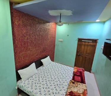 Omkareshwar House | Shri Vinayak Guest House Omkareshwar