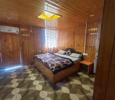 Kumharsain House | Shyam home stay URBAN Cafe
