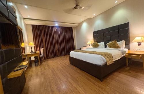 Bharatpur Hotel | Shyam Resort Bharatpur