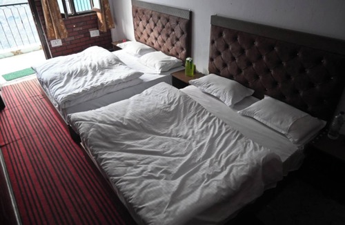 Gobind Dham Hotel | Siddharth New Hotel byLowBazar Joshimath