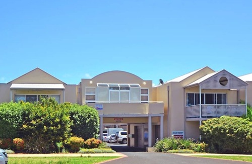 Huskisson Apartment | Simply The Best by Book Jervis Bay - Couples Getaway in Huskisson