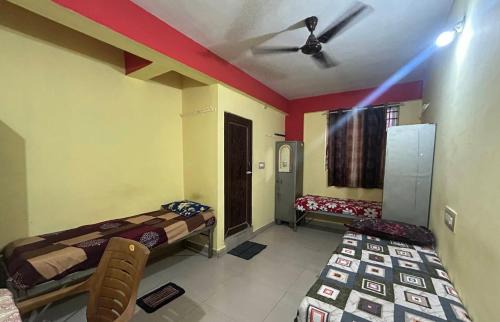 Khattalwada Hostel | Siri Krishna Gents PG