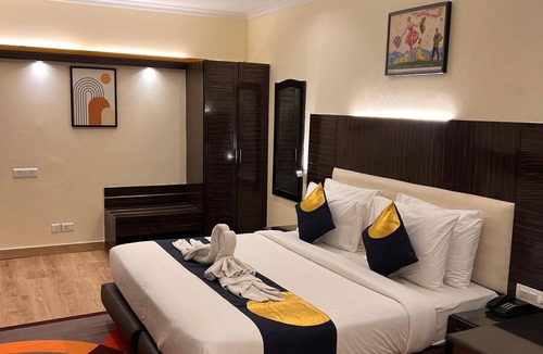 Sector 14 Hotel | Sk Premium Park GGN