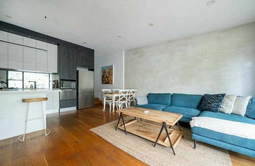 Tempe House | Sleek Tempe Pad near SYD Airport & Transit