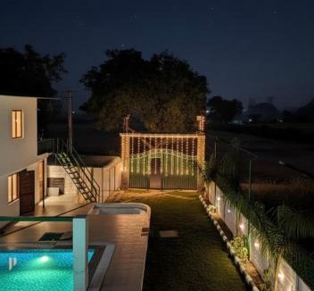Bilhaur House | Soil & splash Luxury nature stay with pvt pool