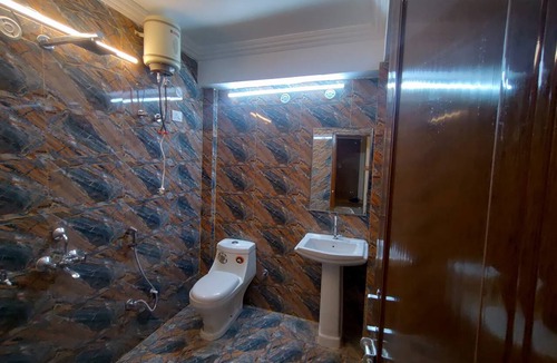 Gomti Nagar Hotel | Sojourn Inn
