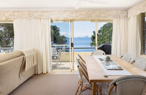 Soldiers Point Apartment | Soldiers Point Absolute Waterfront The Peninsula