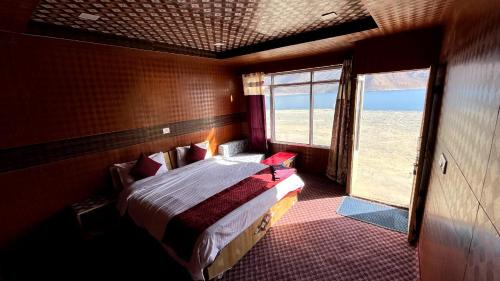 Leh Hotel | Soma Retreat Cottage, Pangong Lake
