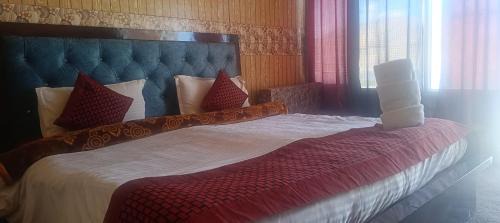 Leh Hotel | Soma Retreat Cottage, Pangong Lake
