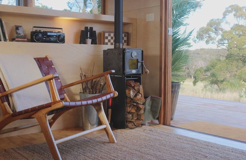 Exeter Cabin | Southern Highlands Vineyard Cabin by Outpost