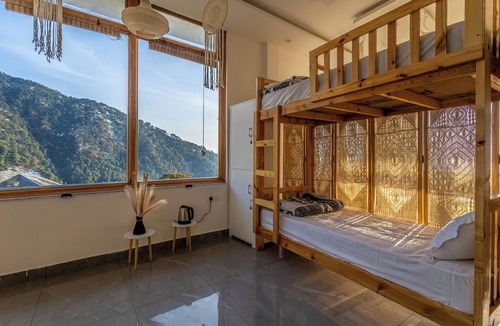Gunehr Hostel | Sowa Stays Bir