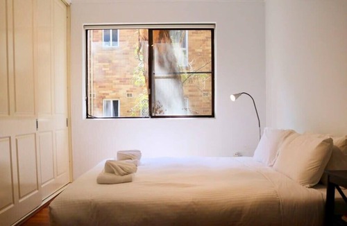 Lane Cove North Apartment | Spacious 3 Bedroom Apartment 20 Min To The CBD