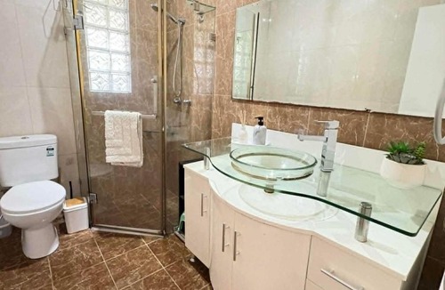 Mt Pritchard Apartment | Spacious 3BR Family Home-Parking- Near Liverpool