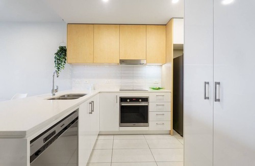 Griffith Apartment | Spacious Inner South Home near Manuka and Kingston