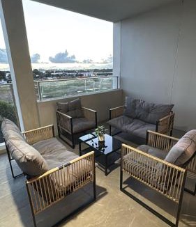 Lidcombe Hotel | Spacious Modern Retreat in Sydney Olympic Park