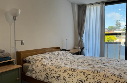 Botany Villa | Spacious & Quiet 4BR, 2BA Home Near Sydney Airport, CBD & Beaches