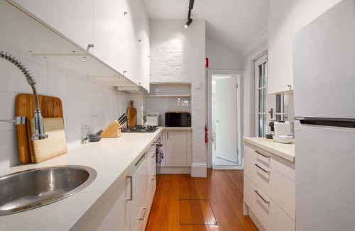 Redfern House | Spacious Redfern Retreat | Courtyard & Workspace