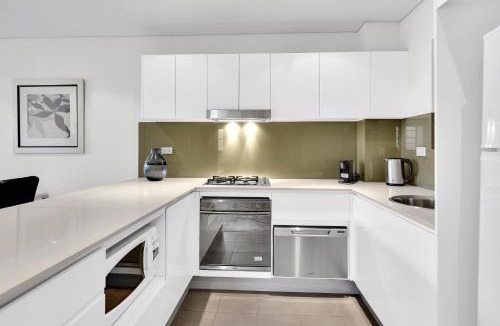 St. Leonards Apartment | Spacious Two bedroom apartment - St Leonards AL25