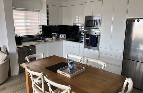 The Entrance Apartment | Spectacular Waterfront apartment. Best location in The Entrance.