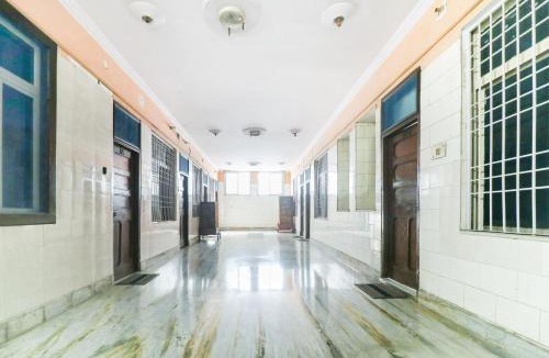 Aligarh Hotel | SPOT ON Hotel Anand Bhawan