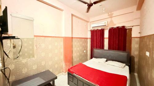 Varanasi Apartment | SPOT ON The Wave Inn