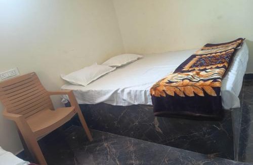 Mantralayam Hotel | Sri Hanuma Residency