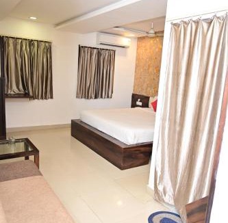 Gondia Hotel | Sri Shivam Hotel