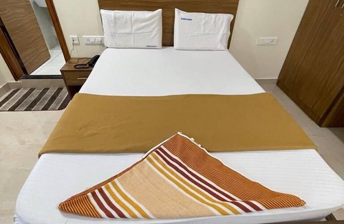 Tirupati Hotel | SriLakshmitulasiresidency by pickurstay