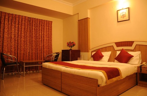 Murgesh Pallya Hotel | Srinidhi Residency