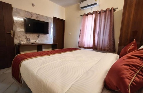 Devanahalli Hotel | Star Light Suites