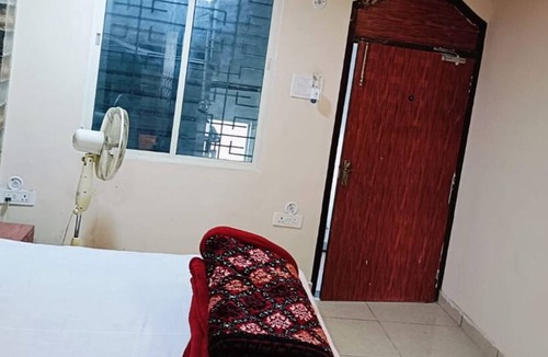 Manjhanpur Hotel | Star Palace Inn