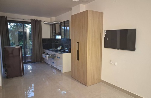 Sector 39 Hotel | Star Residency near Medanta Hospital