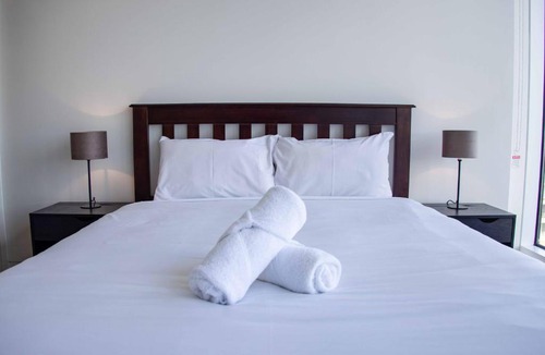 Lidcombe Apartment | Starlight Concert Stay