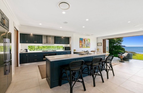 Pearl Beach House | Stay 3 nights, pay 2 this Winter*