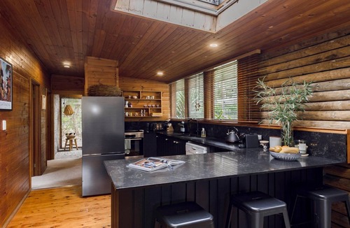 Pearl Beach House | Stay 3 nights, pay 2 this Winter*